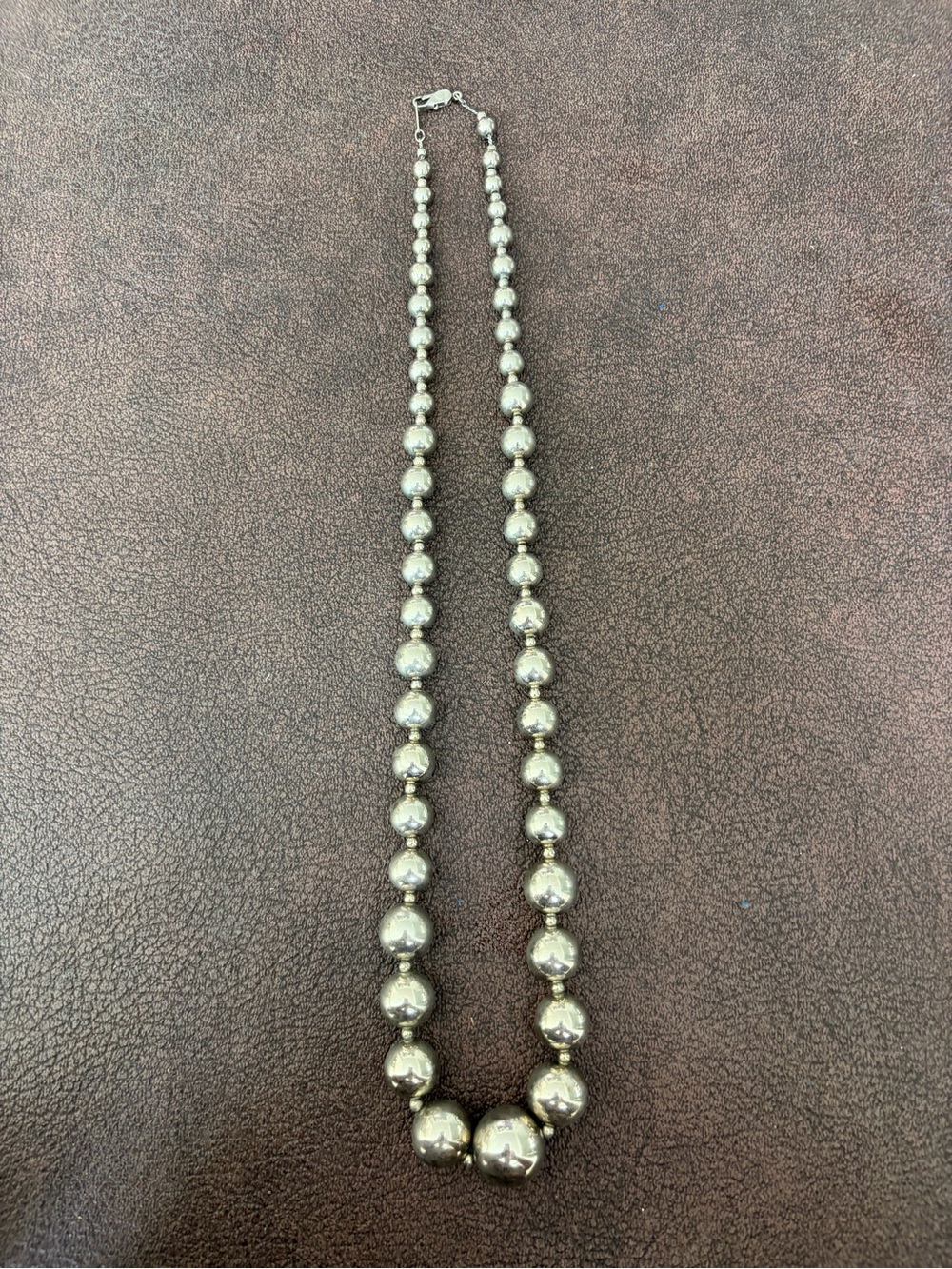 Navajo Style Pearls Silver tone ball chain Necklace 24”
